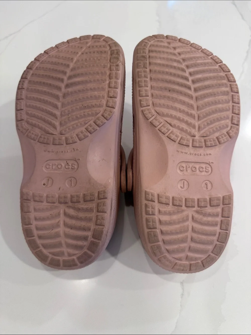 CROCS Kids' Classic Clog in Dusty Rose Size J1